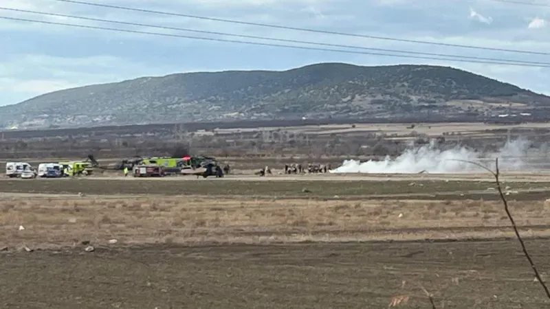 Keçiborlu İlçe Merkezinde Helikopter Kazası Meydana Geldi