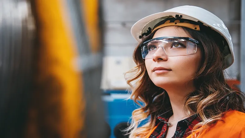 Göz travmalarına karşı tedbiri elden bırakmayın!