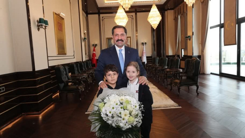 Vali Mustafa Masatlı, TED Koleji Öğrencilerini Ağırladı