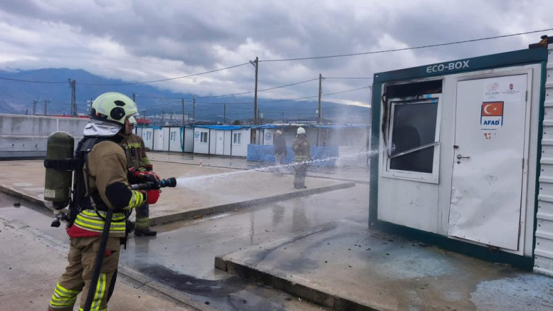İskenderun’da Konteyner Yangını