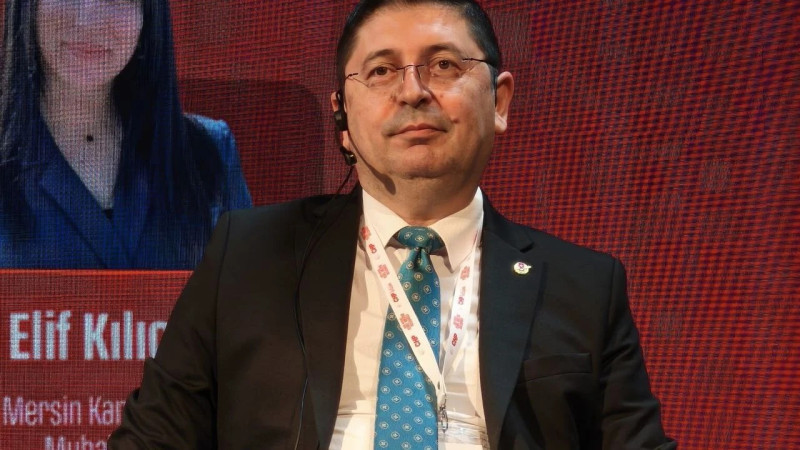 Bora Zor’dan Adana’da Yerel Medya Çıkışı: “Dezenformasyonun İlacı Doğru Haberi Artırmaktır”