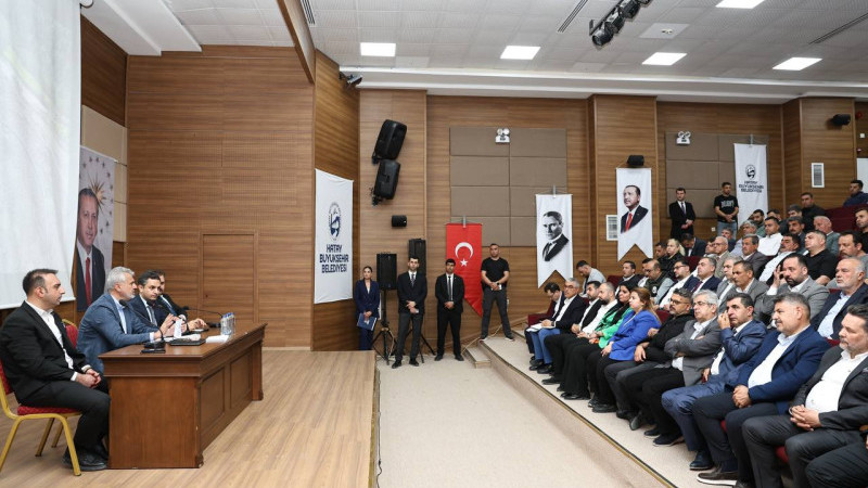 BAŞKAN ÖNTÜRK’TEN HATAY VE DEFNE’YE MÜJDELER