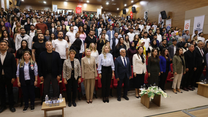 “SARSILMAZ KÖKLER: FIRTINALI GÜNLERDE AİLEDE PSİKOLOJİK SAĞLAMLIK” PROGRAMI GERÇEKLEŞTİRİLDİ
