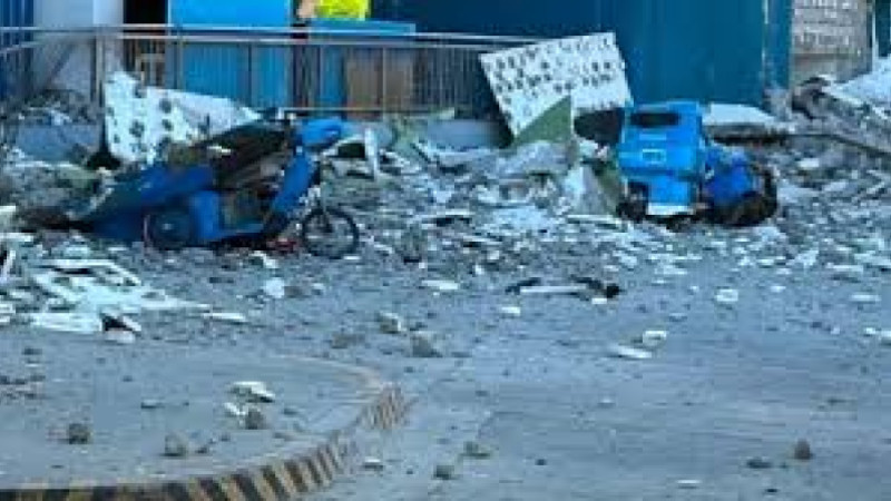 Filipinler'de 7.8 büyüklüğünde deprem