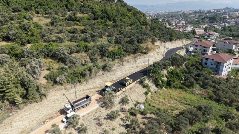 HBB'DEN ANTAKYA VE DEFNE'DE ULAŞIMI GÜÇLENDİRECEK YOL ÇALIŞMALARI