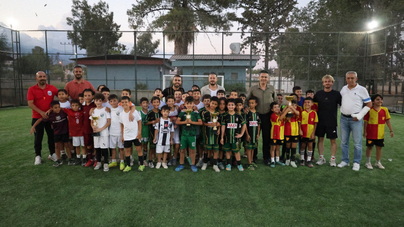 HBB’NİN KIRIKHAN SOĞUKSU HALI SAHASI TURNUVAYLA HİZMETE AÇILDI